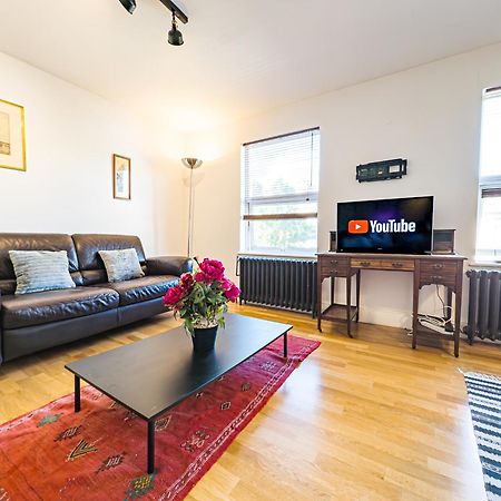 Hackney Central Houseshare Londen Buitenkant foto